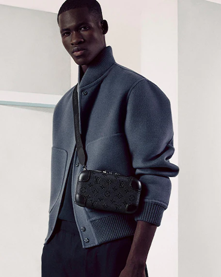 louis-vuitton_-_MM_LEATHER_HE_TRAVEL_DII